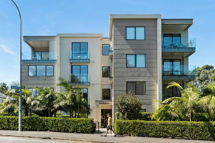 402/2A Raurenga Avenue Royal Oak_17