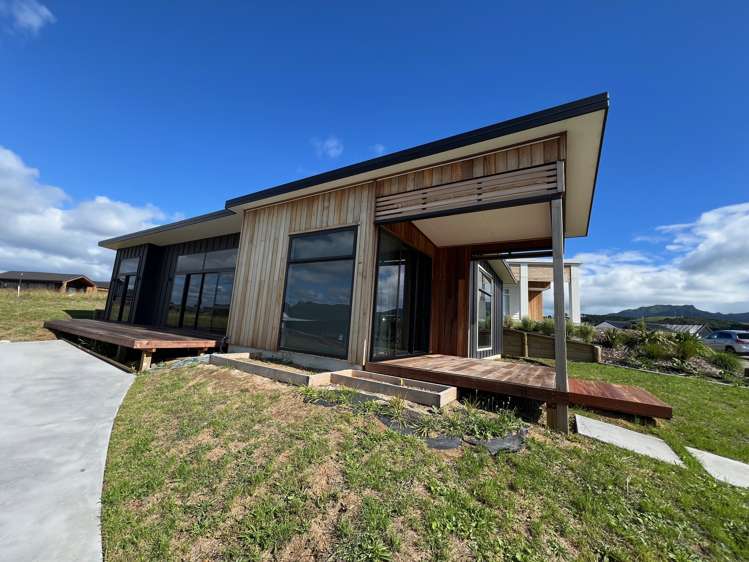 93 Rangitahi Road Raglan Waikato Houses for Rent One Roof