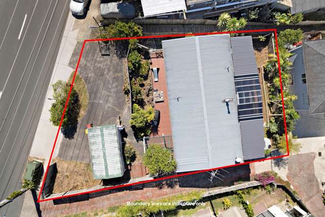 525m2 freehold, seaview, potential - MUST SELL