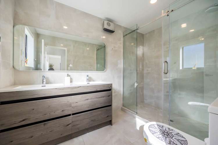 6 Arorangi Rise Te Atatu Peninsula_18