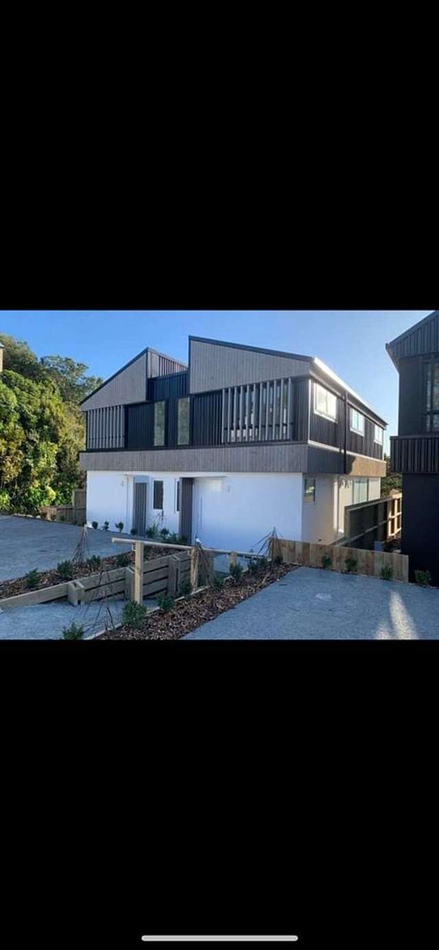 3/6 Bushland Grove Paparangi_1