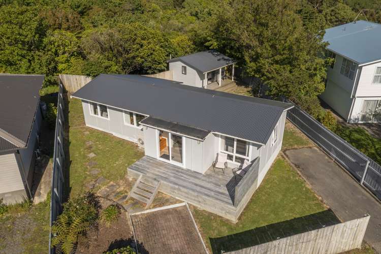 3 Clematis Grove Maungaraki_8