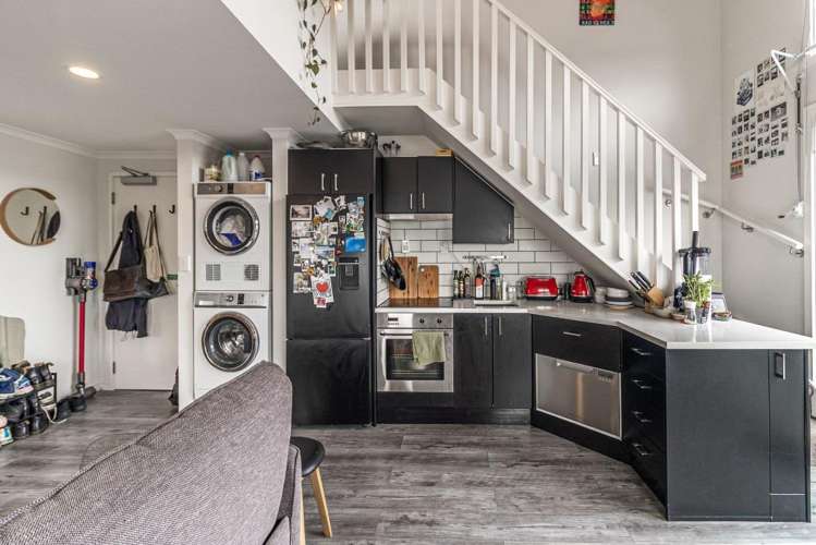 2n/12 Charles Street Mount Eden_2