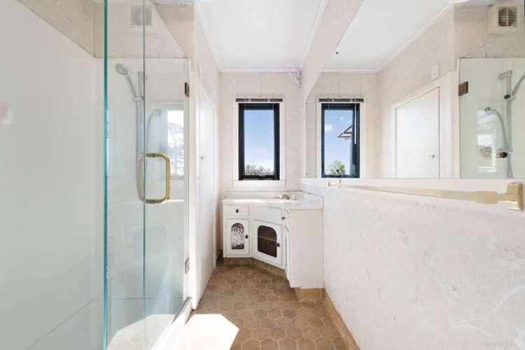 1b Verbena Road Birkdale_9