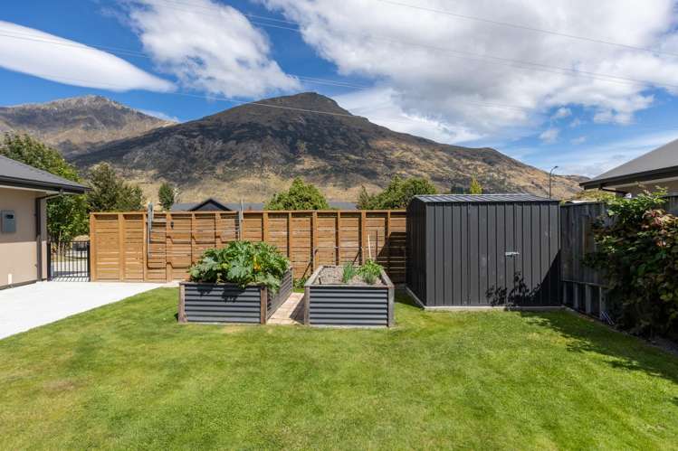 13 Judge and Jury Drive Lake Hayes Estate_3