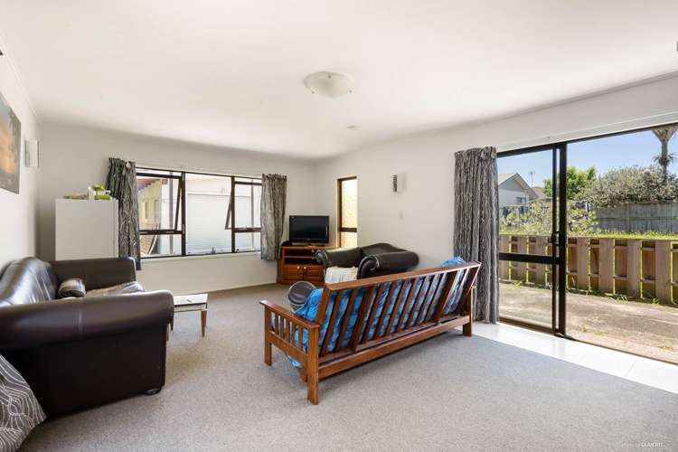 204 Te Atatu Road Te Atatu South_10