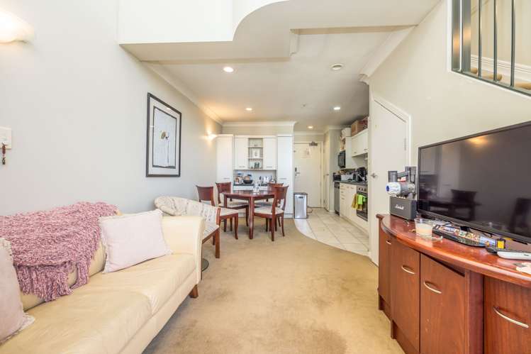 10p/100 Greys Avenue Auckland Central_8