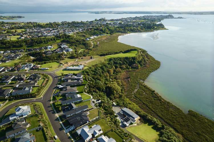 69 Lynley Park Drive Omokoroa Western Bay Of Plenty Houses for