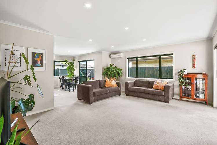 42 Magnolia Drive Westown_2