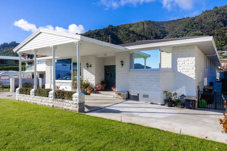 42 Waikawa Road Picton_40