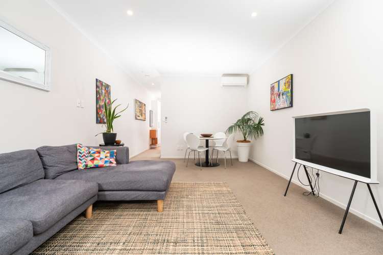 U2/123 The Parade Island Bay_5