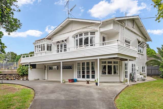 Home with Character & Self-Contained Space