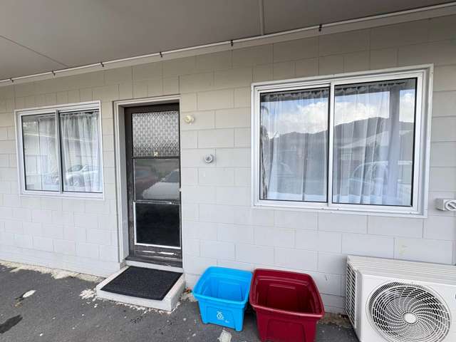 Tidy 1 Bedroom Unit