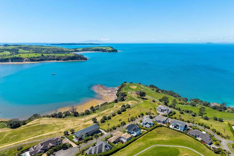 13 Pacific Cliffs Drive Gulf Harbour_6