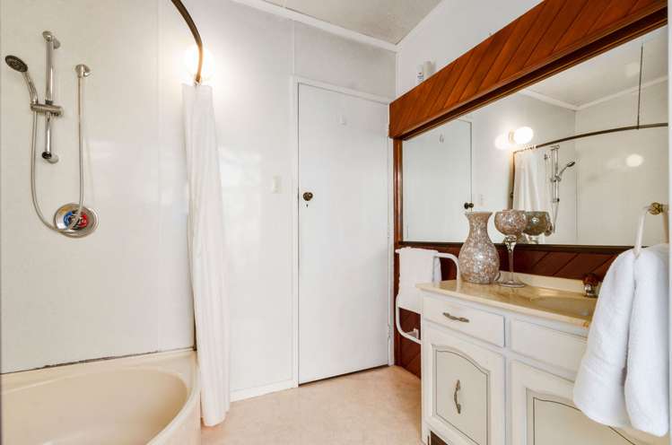 24 Tawa Crescent Manurewa_8