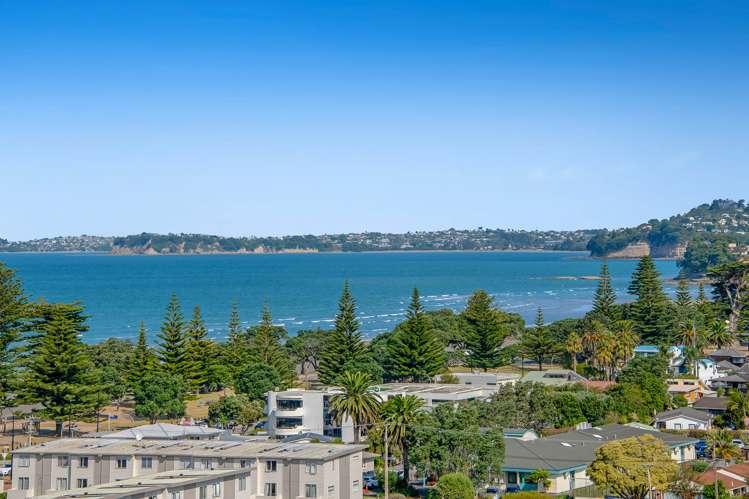 1011/11 Tamariki Avenue Orewa_21