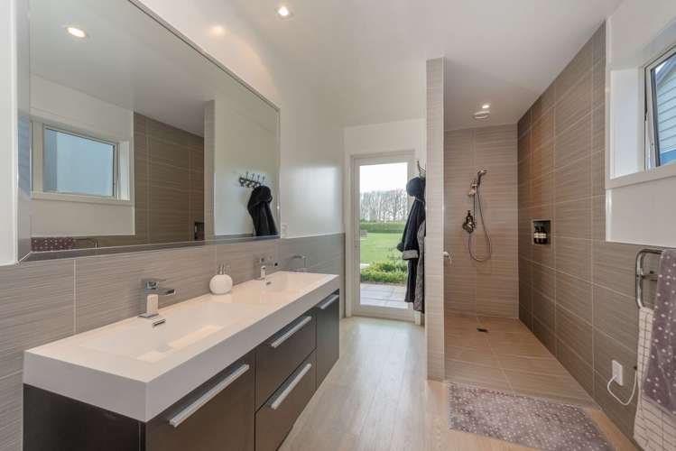 361b Telephone Road Puketaha_13