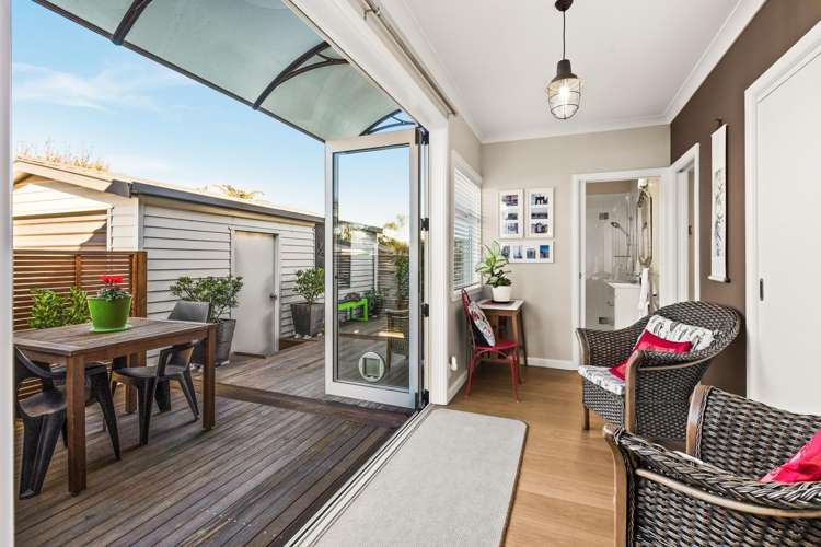 129 Nelson Crescent Napier South_10