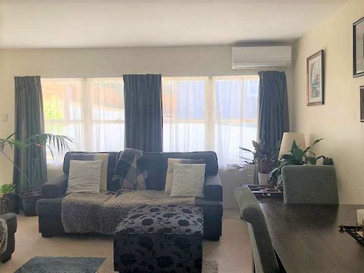 2-2 Abraham Place St Johns_2