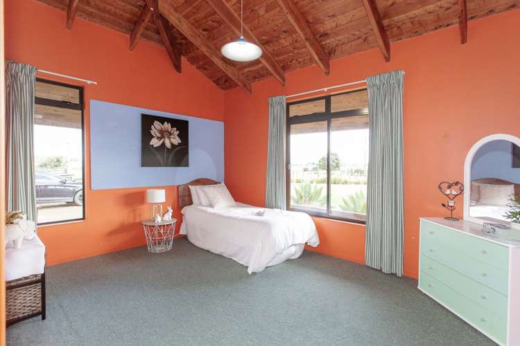 208 Holmwood Road Kaitoke_14