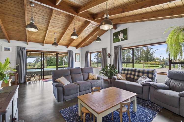 438 Alfred Road Egmont Village_13