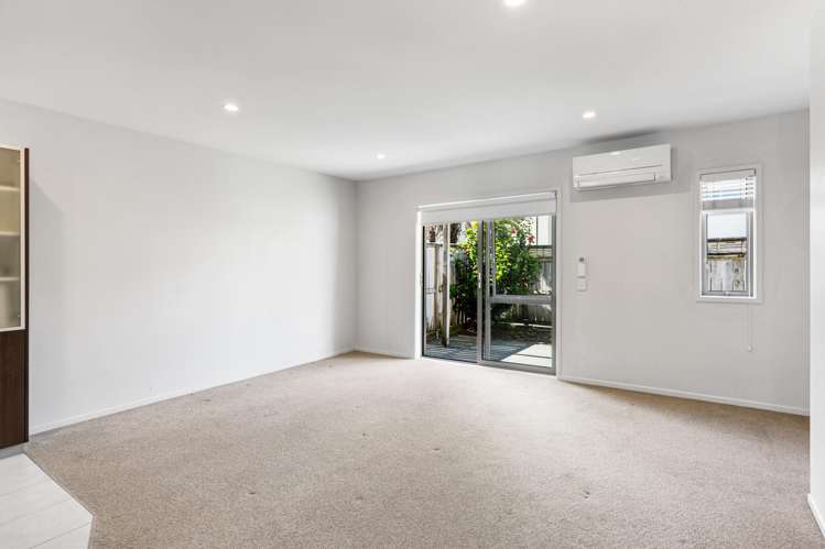 47/21 Hunters Park Drive Three Kings_4