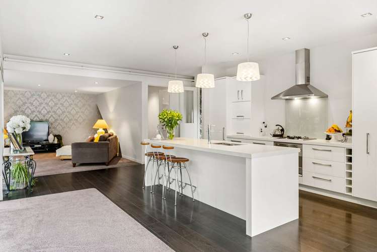 143 Attwood Road Paremoremo_10