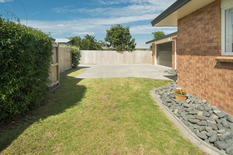 16 Kentia Avenue Mount Maunganui_18