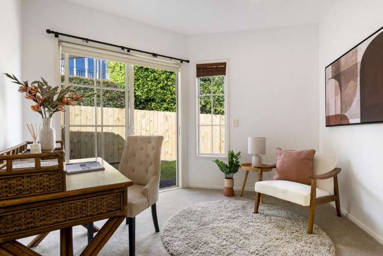 1 Scarlet Oak Drive Schnapper Rock_23