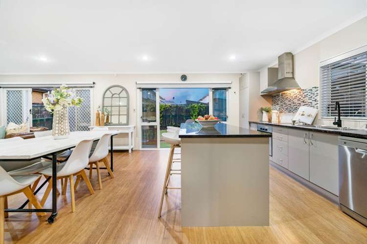 35 Baverstock Road Flat Bush_6