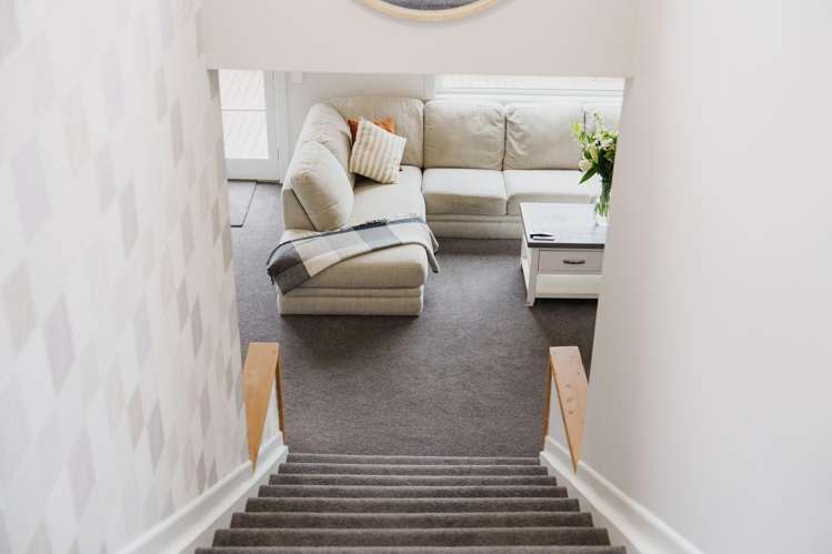 71 Leckhampton Court Clyde Hill_25