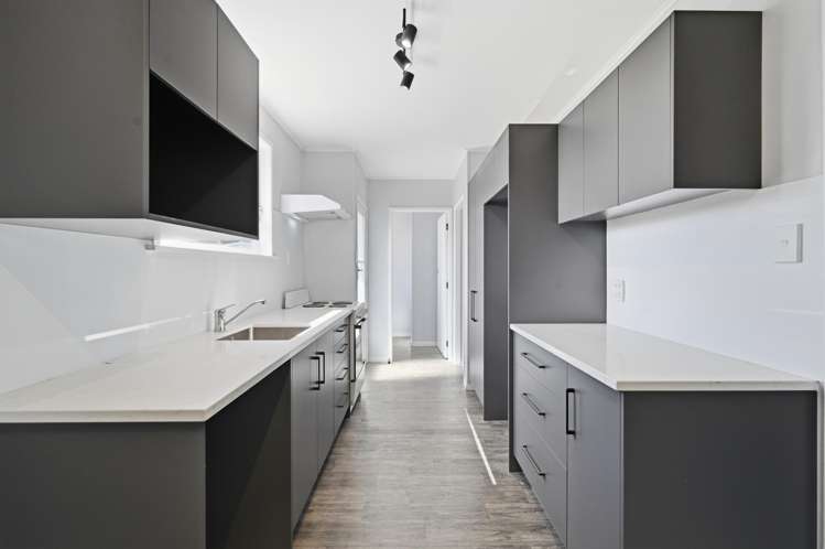 63 Pandora Avenue Sunnybrook_7