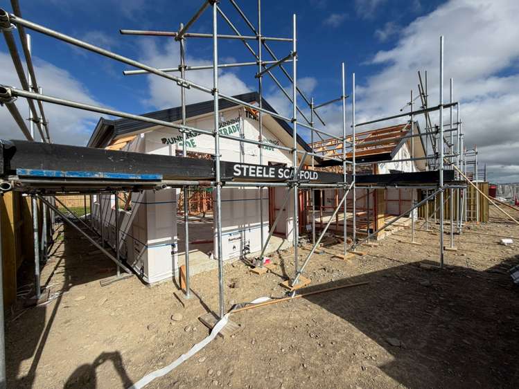 57 Falcons View Drive_2