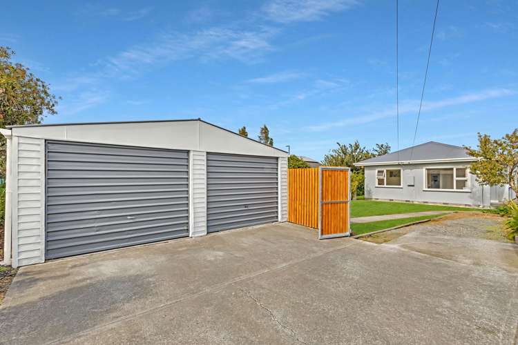 178 Breezes Road Aranui_12