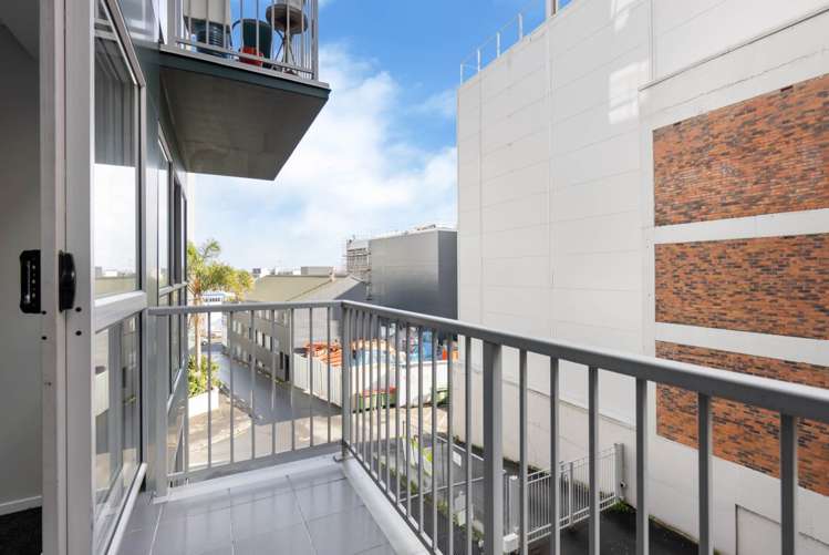 3j/189 Hobson Street Auckland Central_13