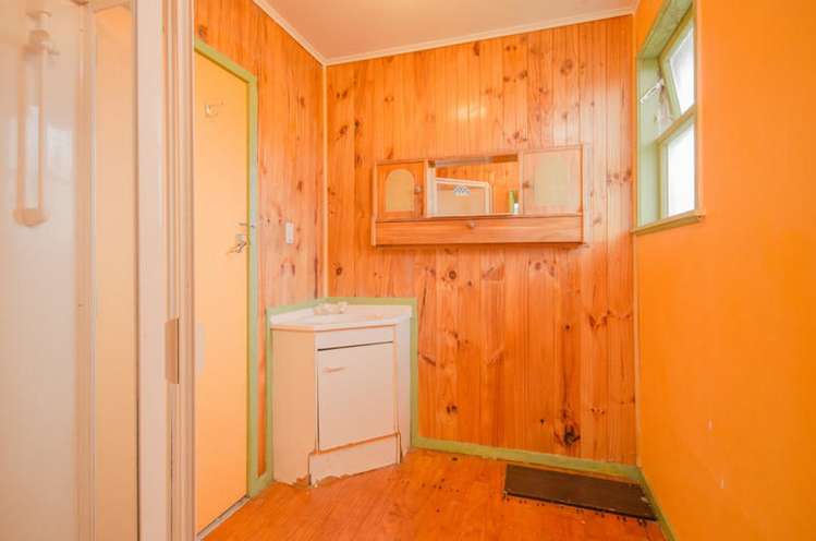 21 Bayside Avenue Te Atatu Peninsula_8