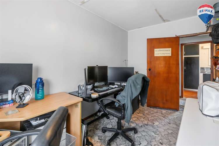 89 Hewer Crescent Naenae_11