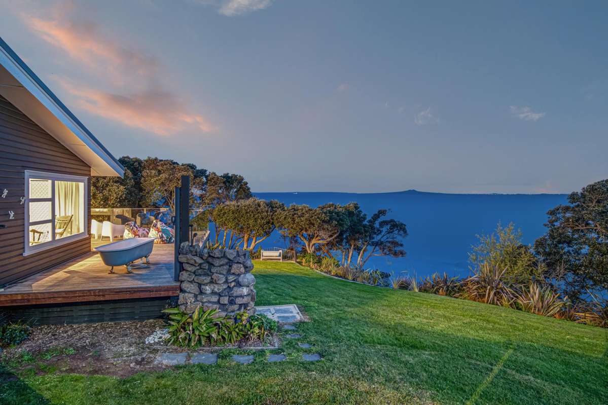 899 Whangaparaoa Road_2