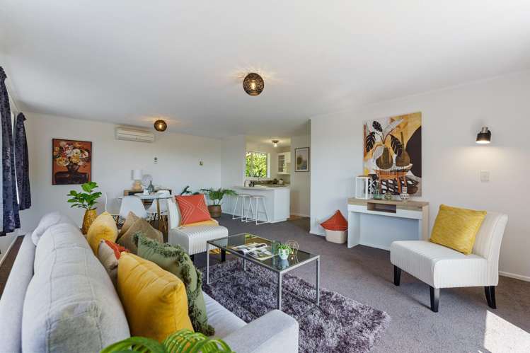 61 Kakariki Grove Waikanae_7