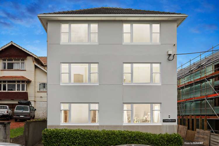 2/6 Armour Avenue Mount Victoria_7