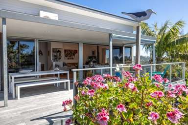 54 Hekerua Road_4