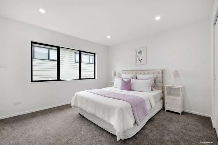 6 Eastfield Avenue Flat Bush_13