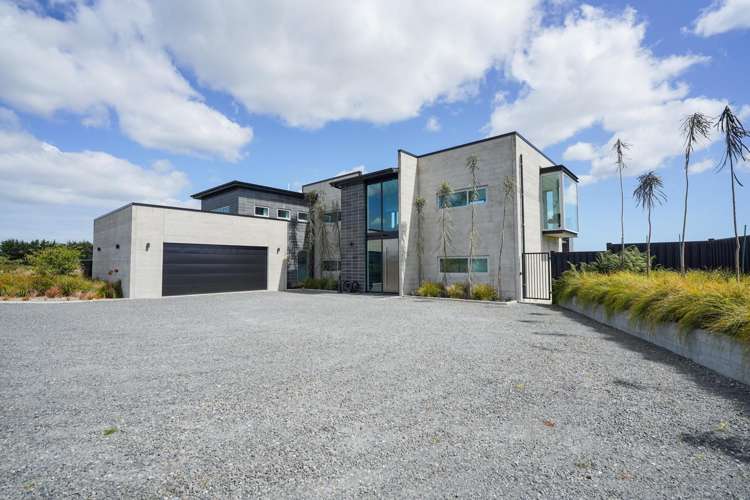 89 Sunrise Drive Seaward Bush_29