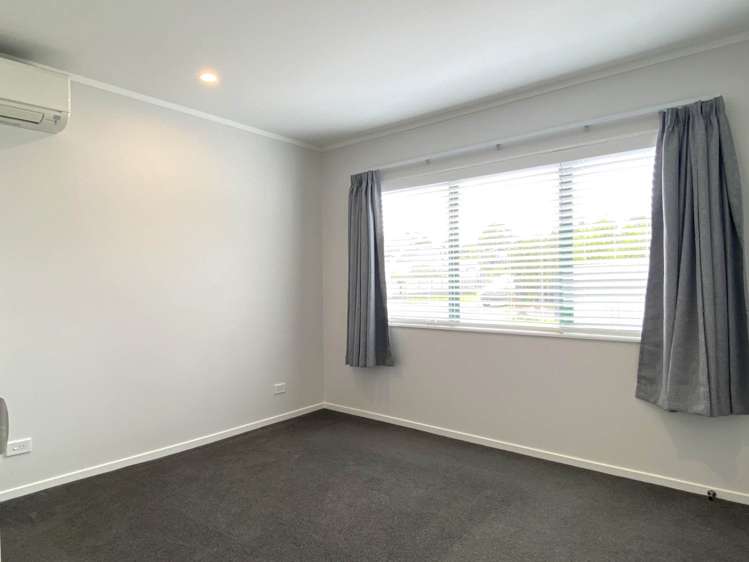 1/12 Knott Road Stanmore Bay_8