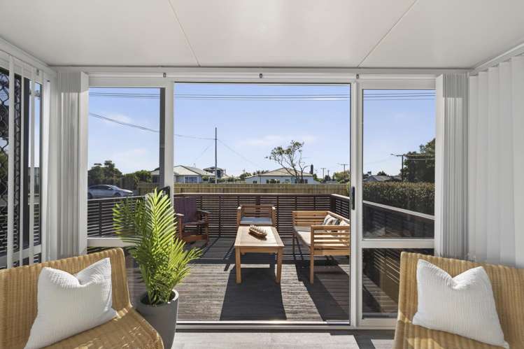 26A Cowling Road Hurdon_3