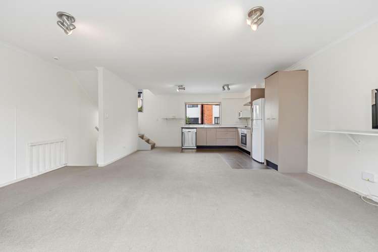 223/172 Mcleod Road Te Atatu South_4