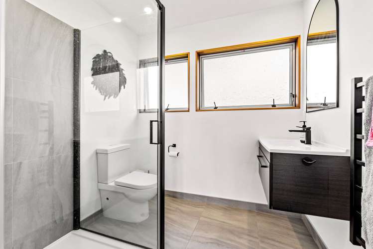 229 Fairway Drive Kamo_13