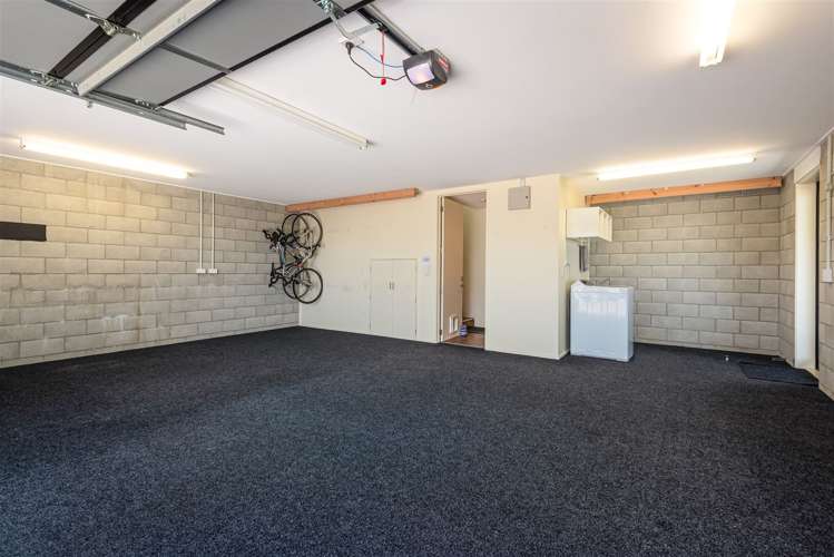 73 Te Awakura Terrace Mount Pleasant_25