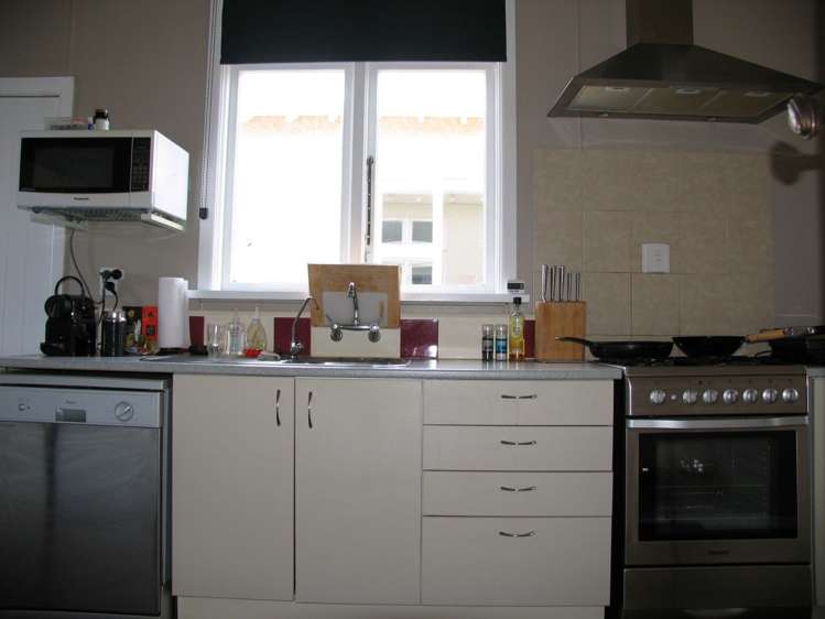 7 Crest Street Tainui_4