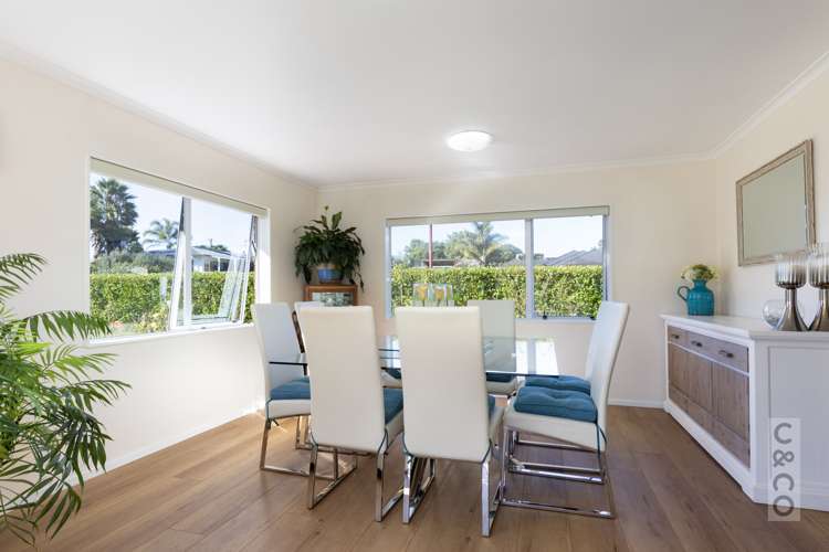 2 Applemoors Way Riverhead_13